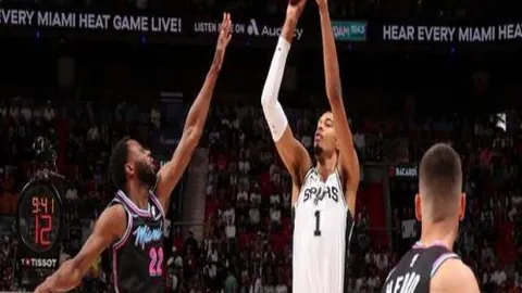 “巴塞罗那新星法蒂拒绝曼联1.5亿欧元报价”